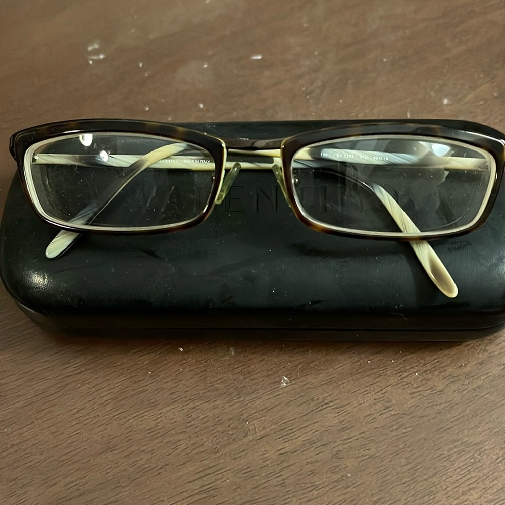 Valentino optical glasses with Case